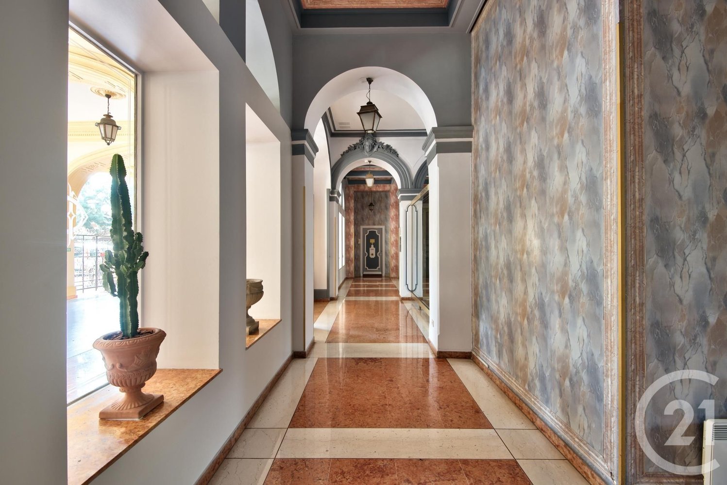 Property photo in Carre d'Argent