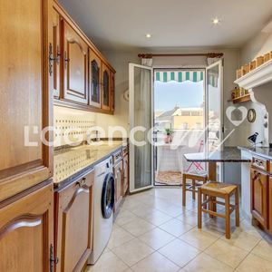 Property in Carre d'Or