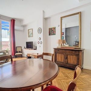 Property in Carre d'Or