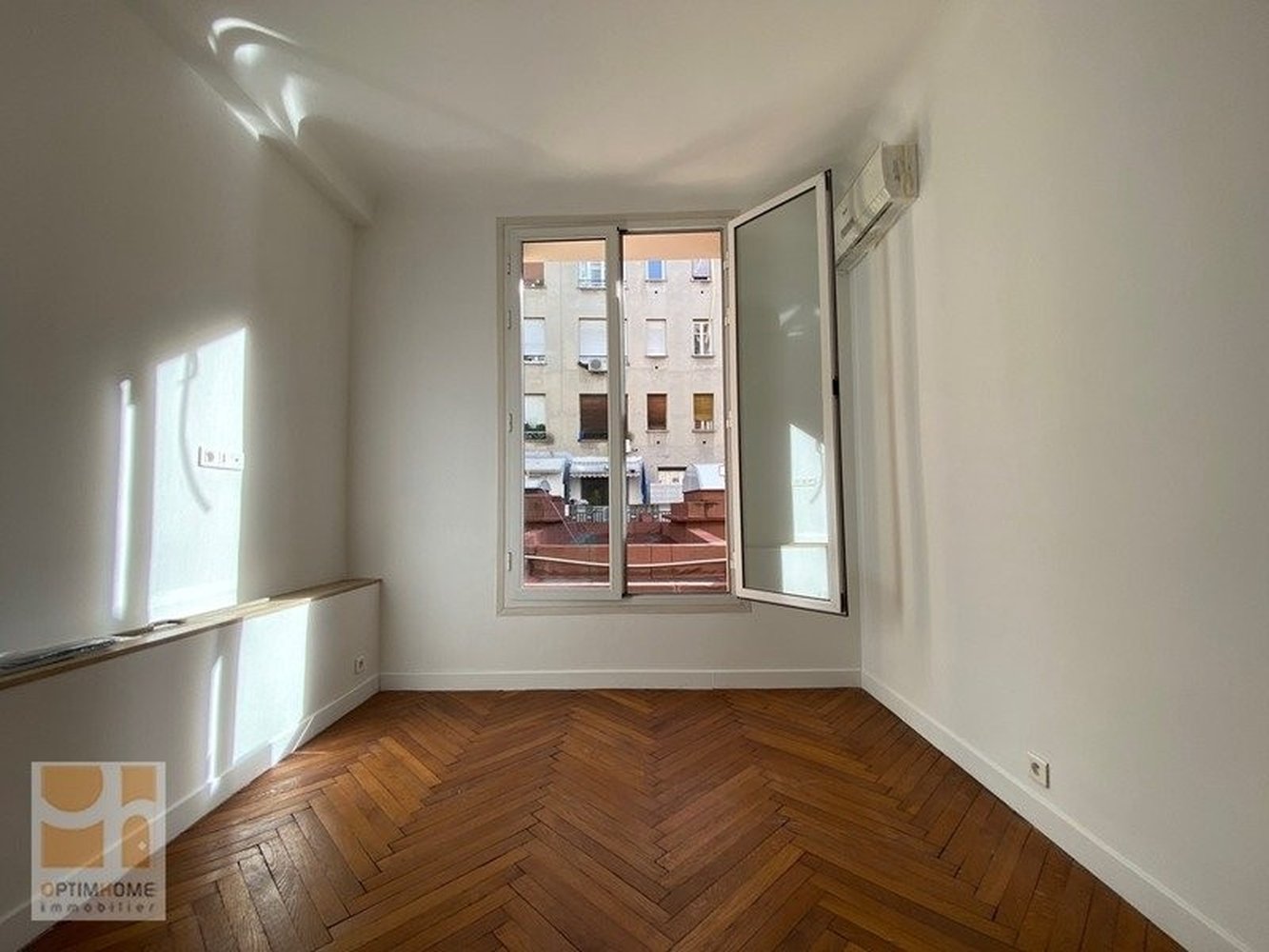 Property photo in Carre d'Or