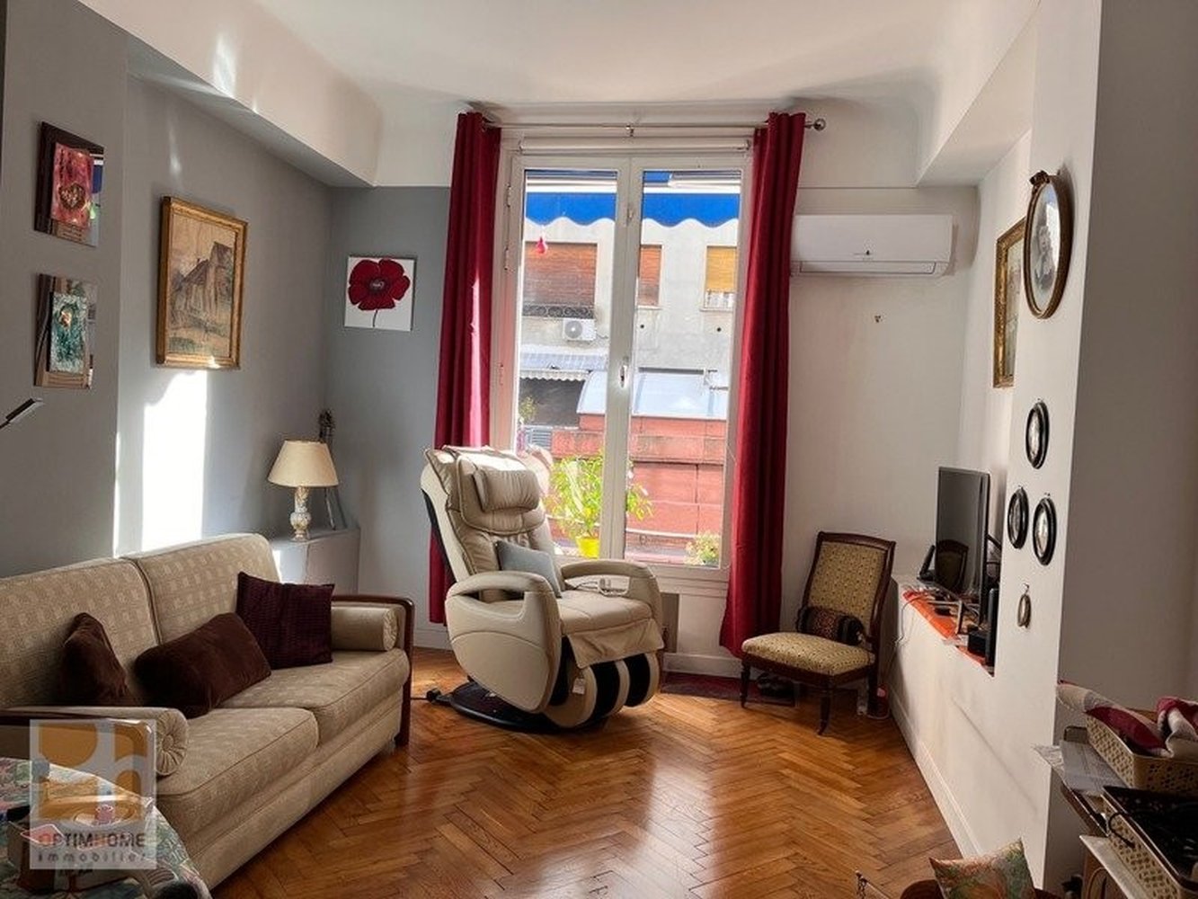 Property photo in Carre d'Or