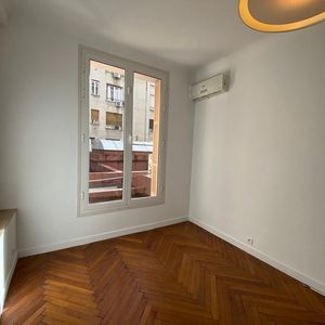 Property in Carre d'Or