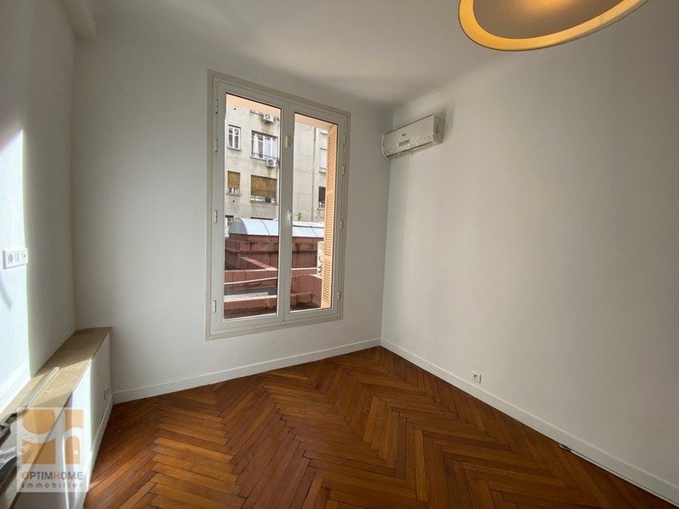 Property photo in Carre d'Or