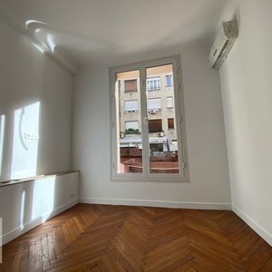 Property in Carre d'Or