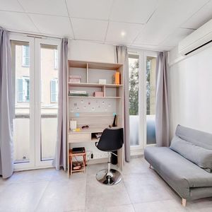 Property in Carre d'Or