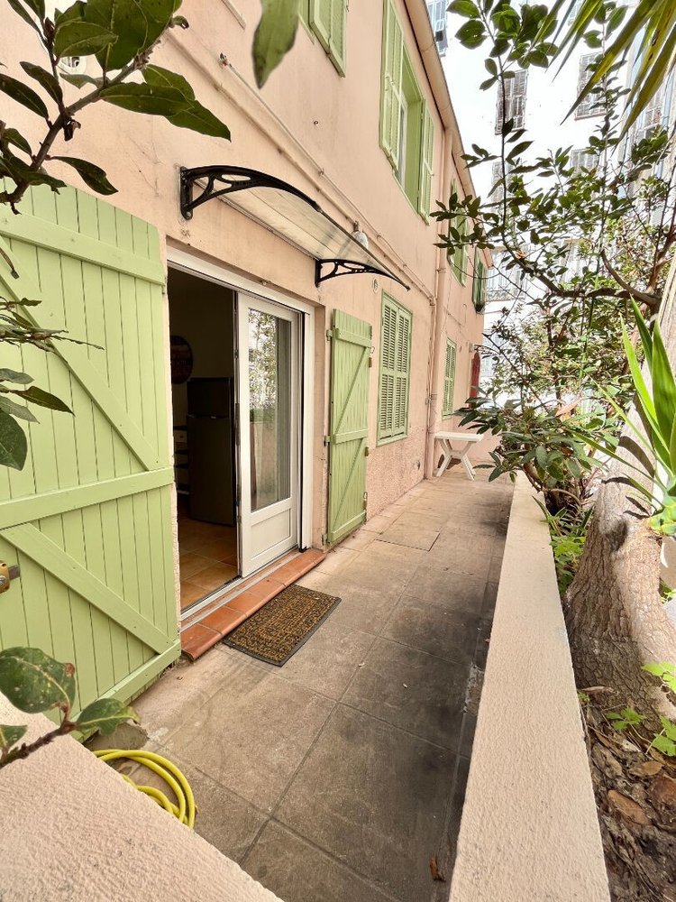 Property photo in Musicians Quarter