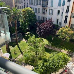 Property in Carre d'Argent