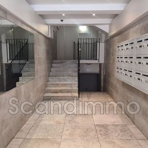 Property in Carre d'Or