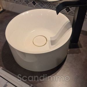 Property in Carre d'Or