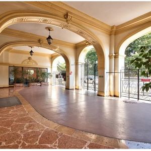 Property in Carre d'Argent