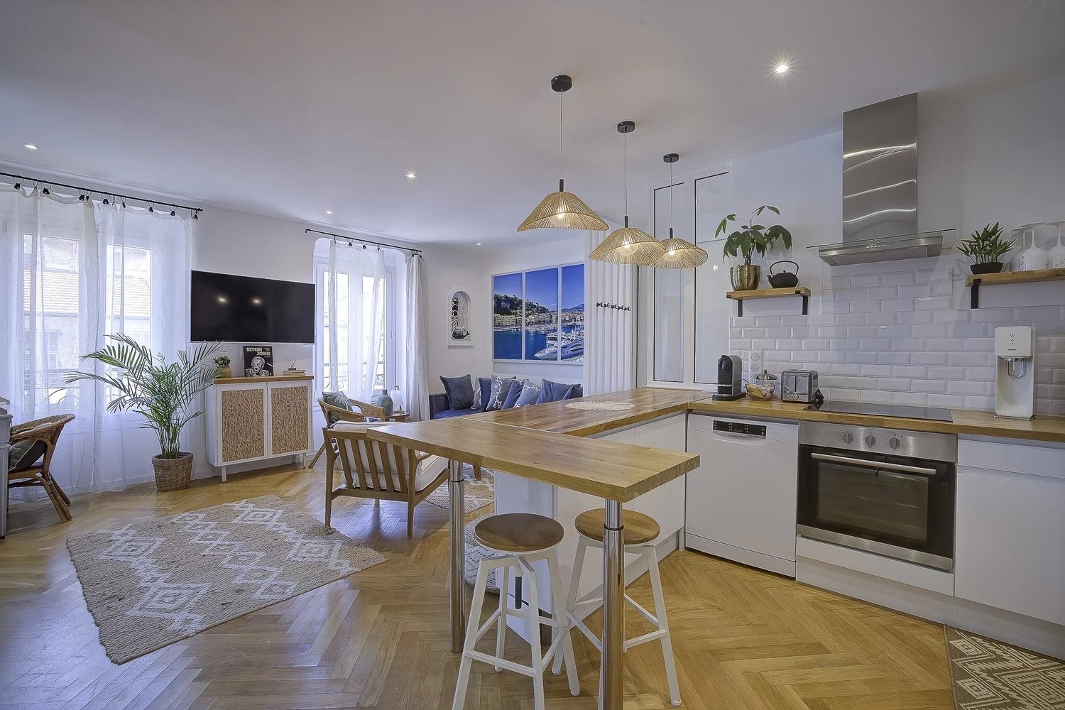 Property photo in Port