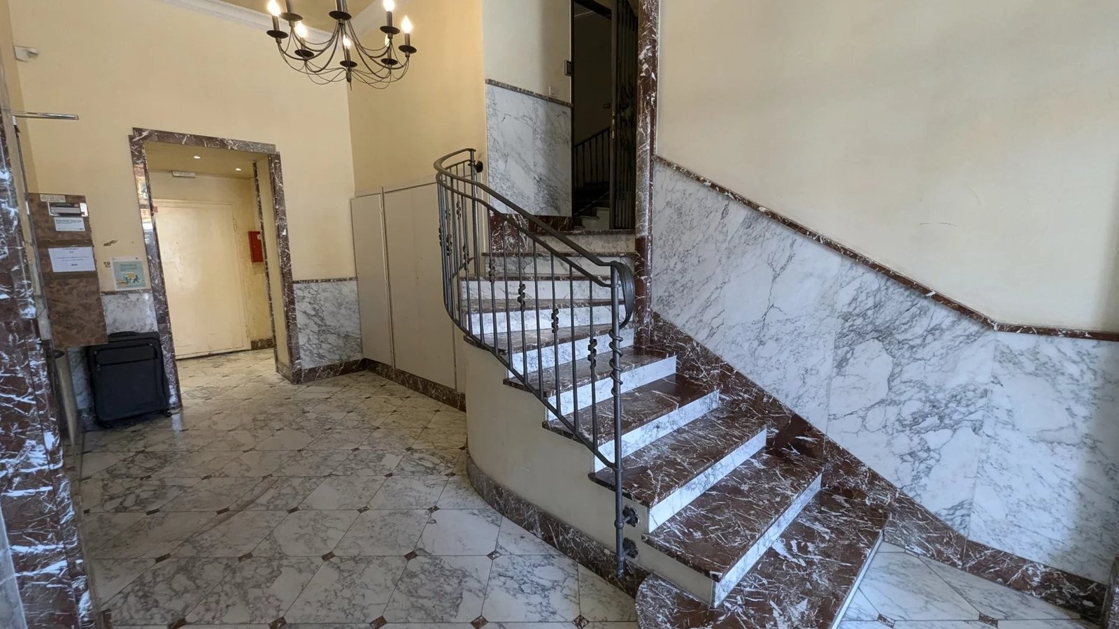 Property photo in Carre d'Argent