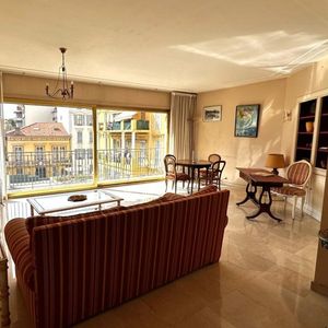 Property in Carre d'Or