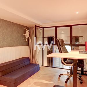 Property in Carre d'Argent