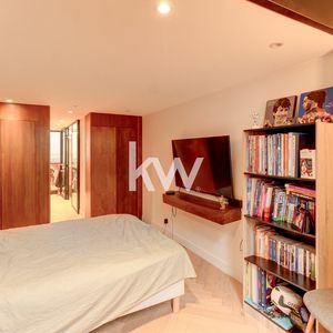 Property in Carre d'Argent