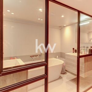 Property in Carre d'Argent