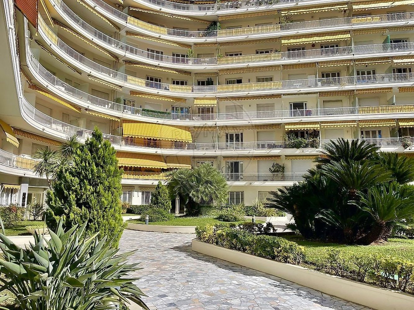 Property photo in Carre d'Argent