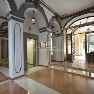 Property in Carre d'Argent