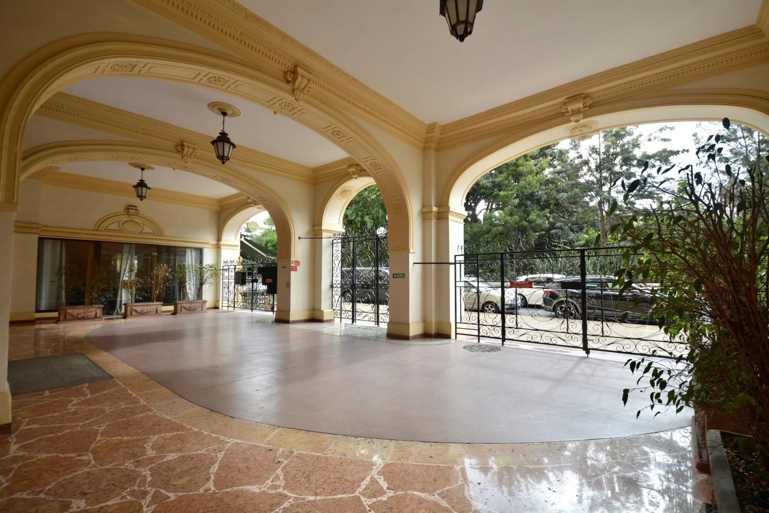 Property photo in Carre d'Argent