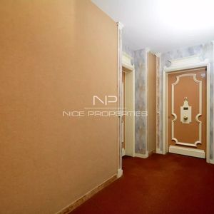 Property in Carre d'Argent