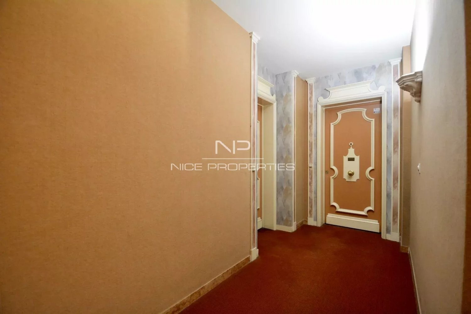 Property photo in Carre d'Argent