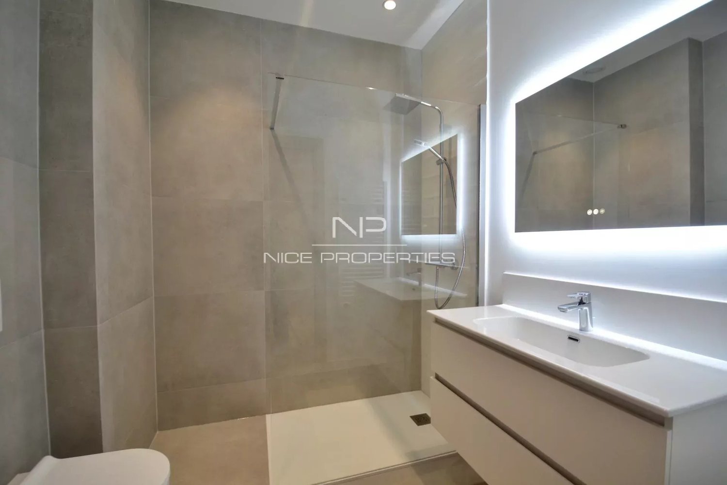 Property photo in Carre d'Argent