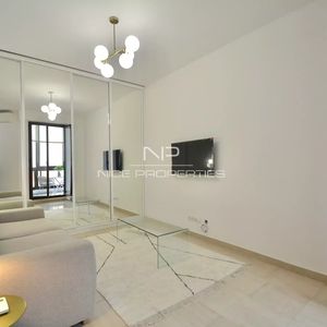 Property in Carre d'Argent