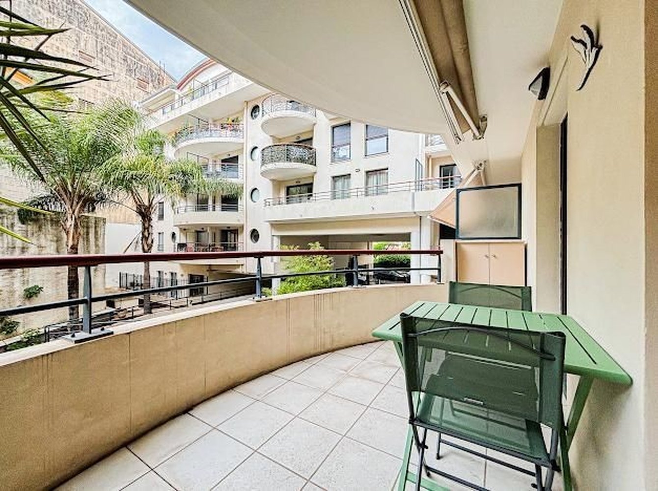 Property photo in Carre d'Argent