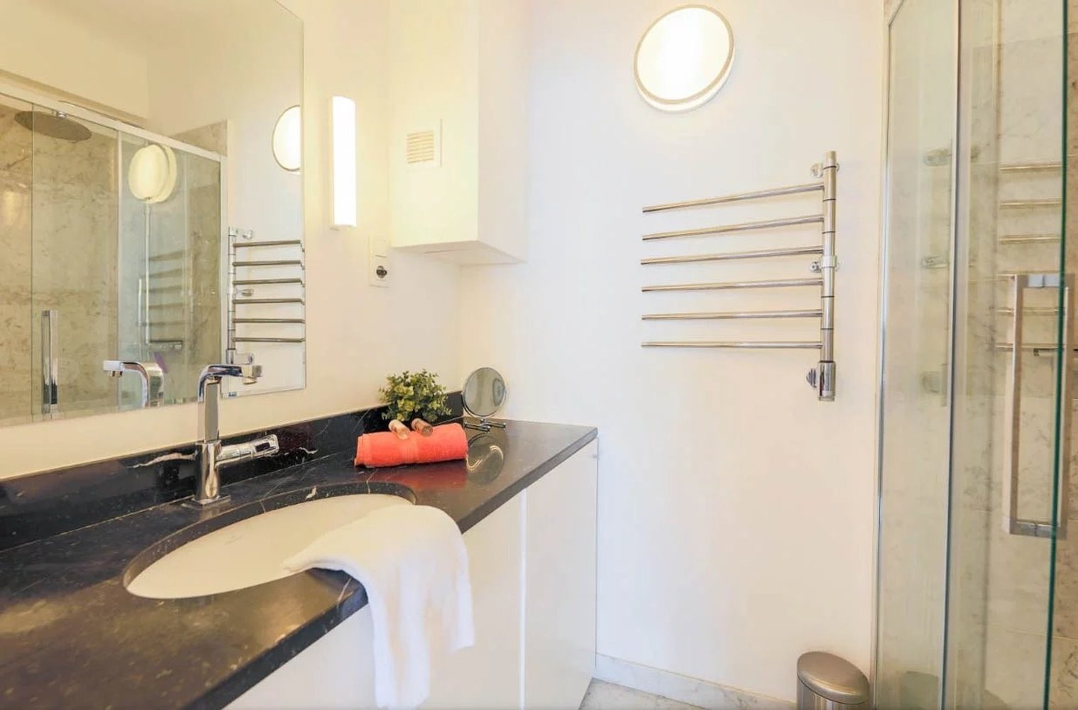 Property photo in Carre d'Argent