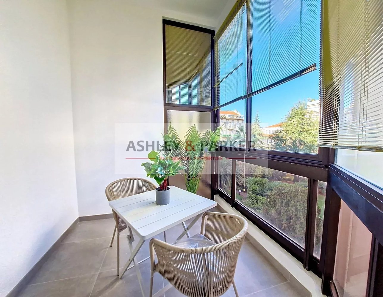 Property photo in Carre d'Argent