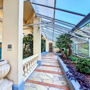 Property in Carre d'Argent