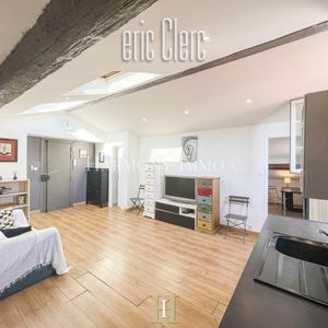 Property in Carre d'Argent