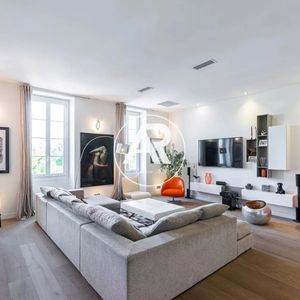 Property in Carre d'Argent