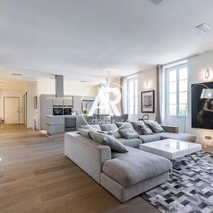 Property in Carre d'Argent