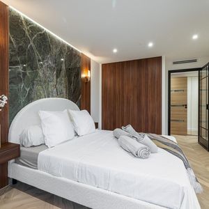 Property in Carre d'Argent