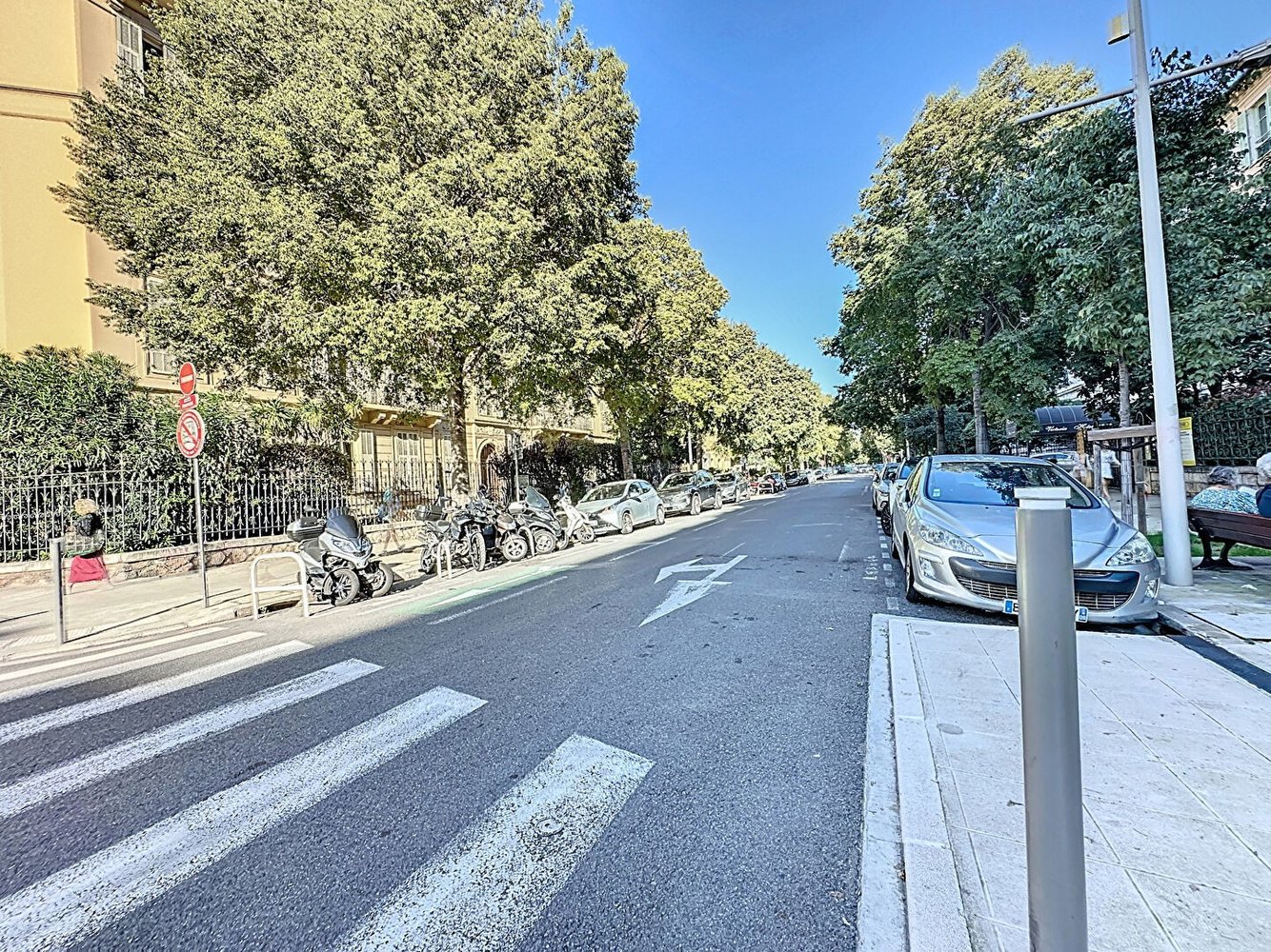 Property photo in Carre d'Or