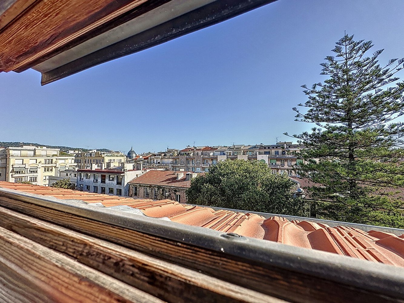 Property photo in Carre d'Or