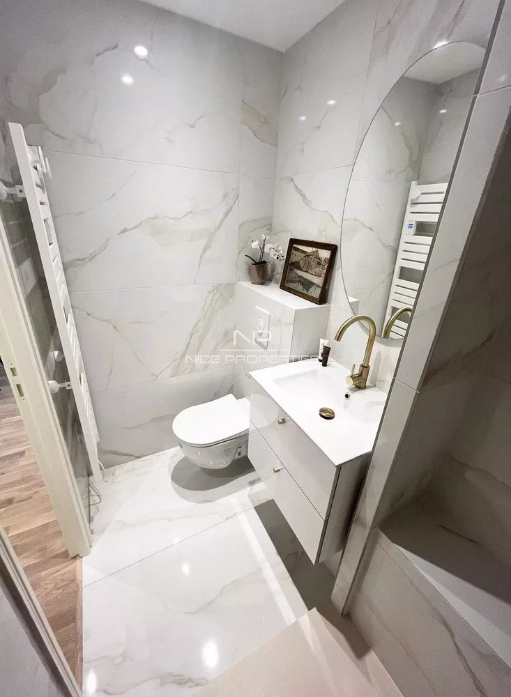 Property photo in Carre d'Or