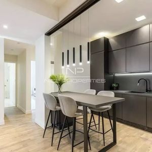 Property in Carre d'Or