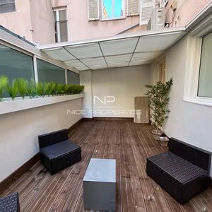 Property in Carre d'Or