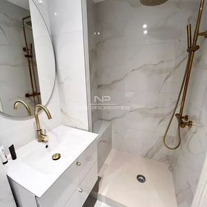 Property in Carre d'Or