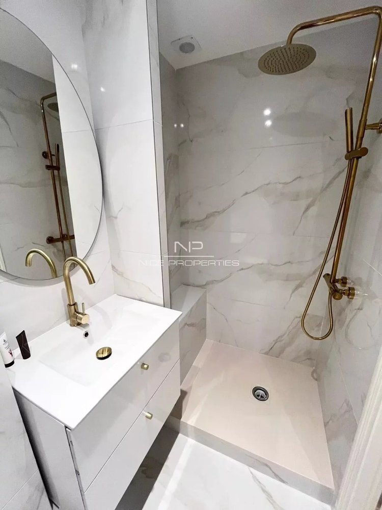 Property photo in Carre d'Or