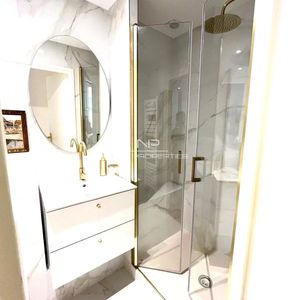 Property in Carre d'Or