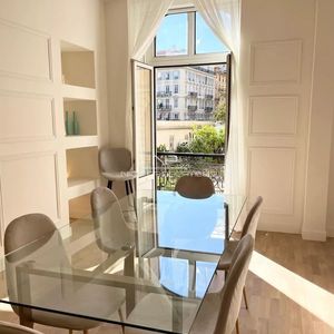 Property in Carre d'Or