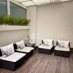 Property in Carre d'Or