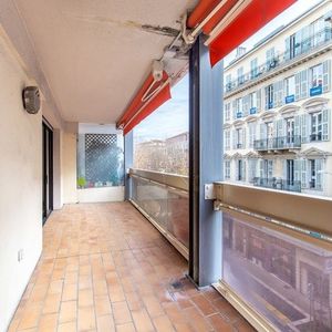 Property in Carre d'Or