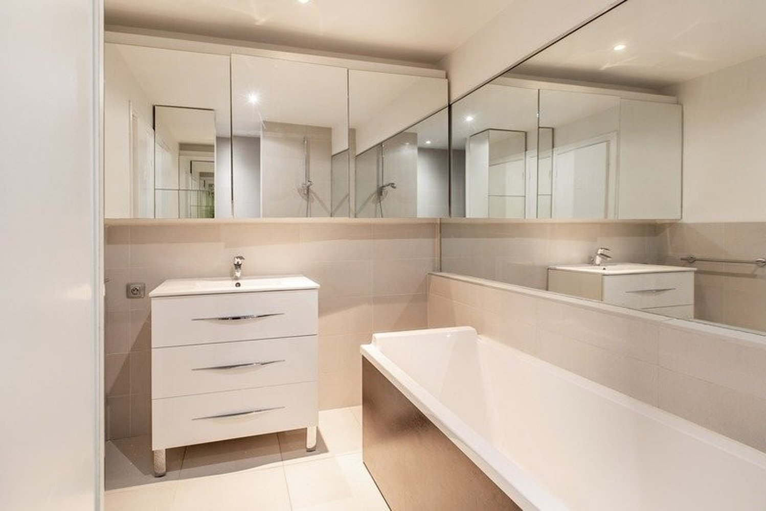 Property photo in Carre d'Or