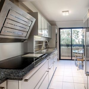 Property in Carre d'Or