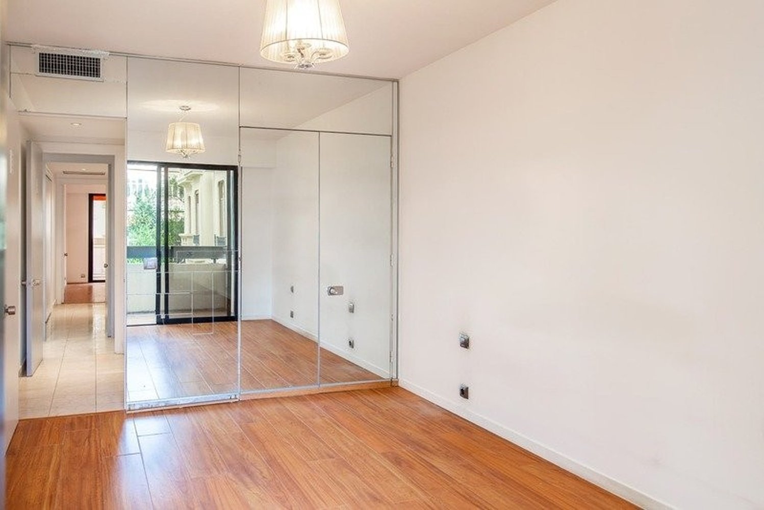 Property photo in Carre d'Or