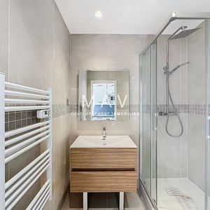 Property in Carre d'Or